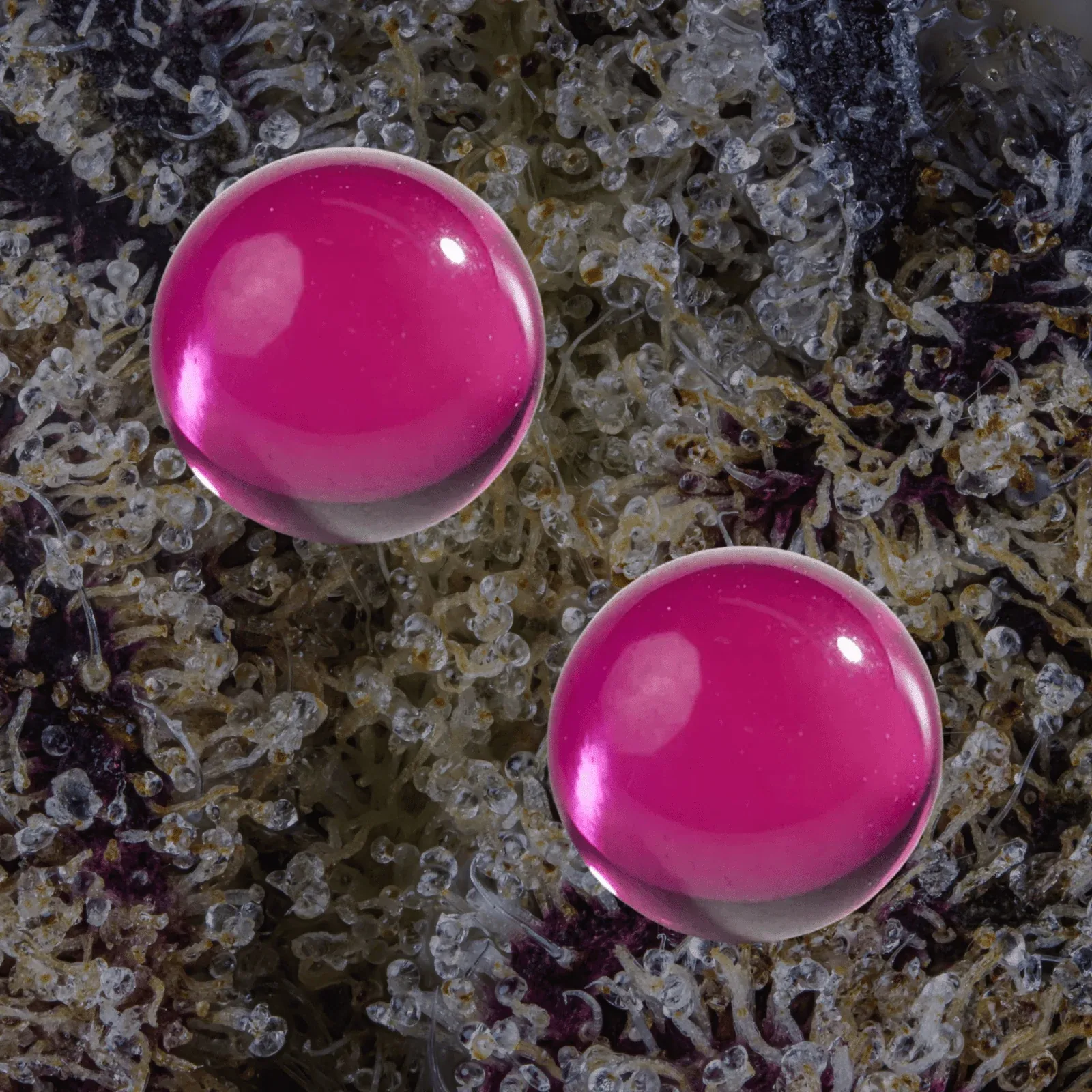 MJ Arsenal Ruby Terp Pearls, accessories from Trichly
